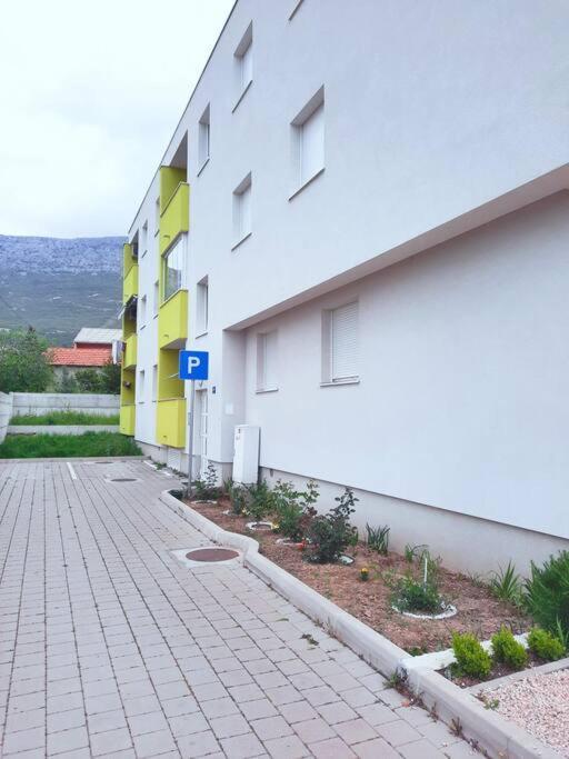 Apartman Nane Солин Экстерьер фото